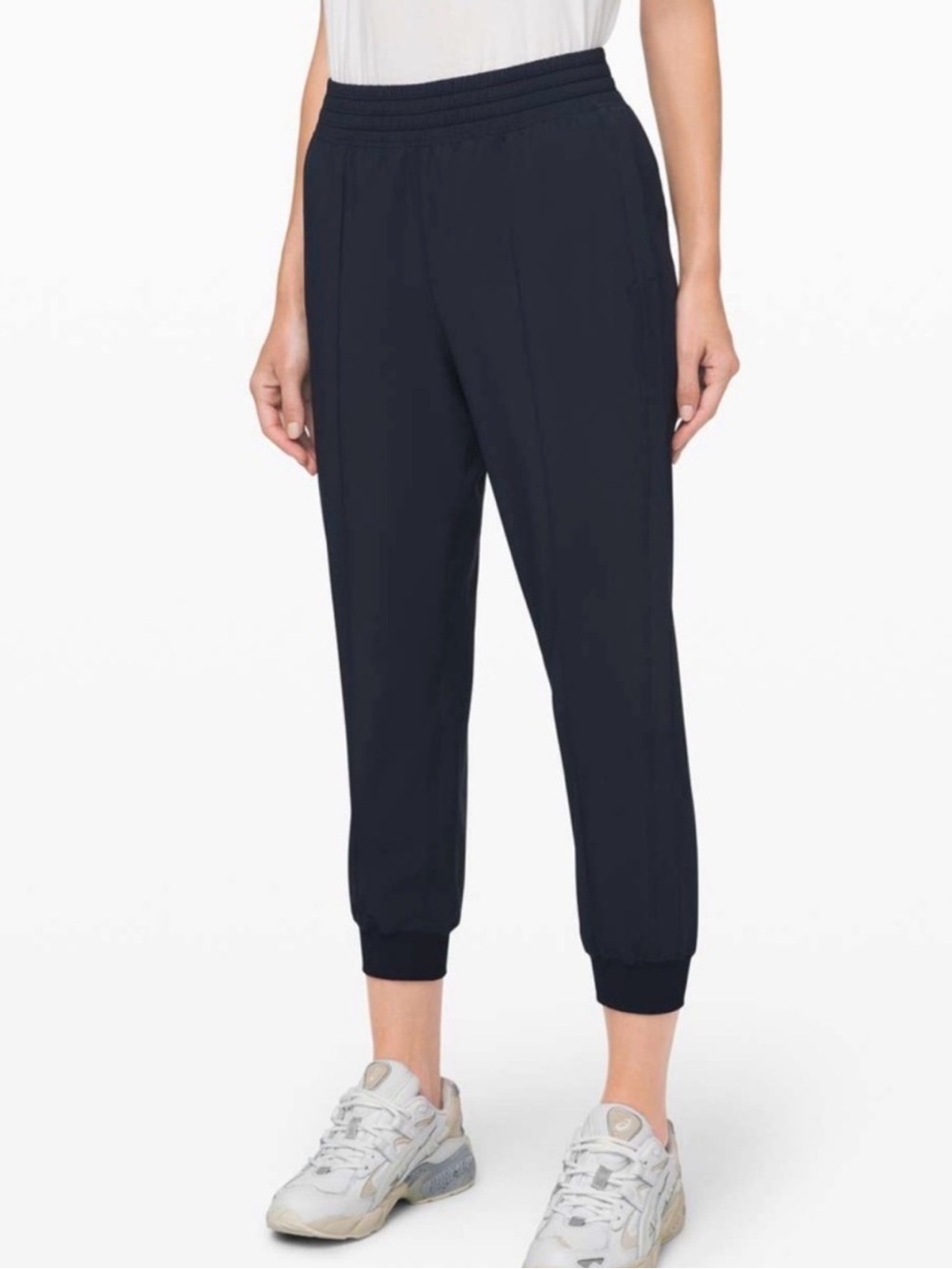 Lululemon pants wanderer cropped jogger Black | Size 10, 23” Inseam